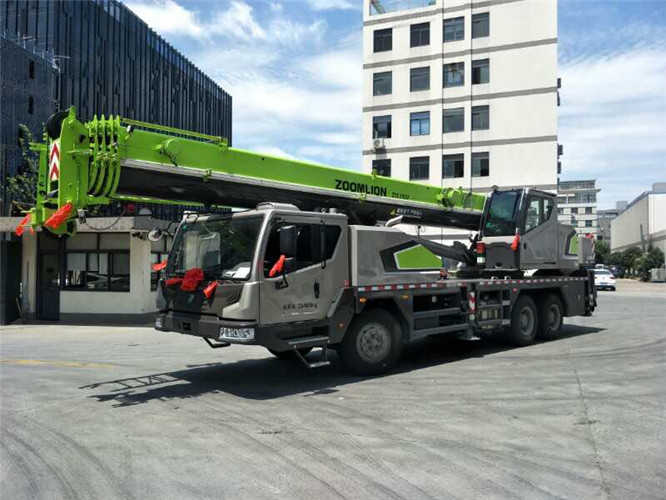 山南市跨街广告牌的高空安装注意事项