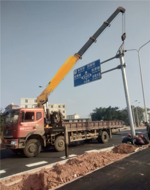 山南市设备吊装租赁吊车要用多大吊车